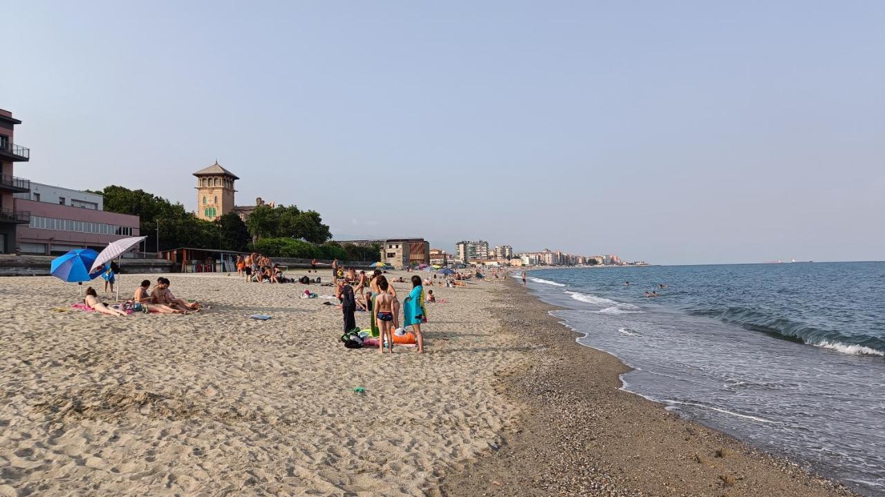Karina, To The Beach With Terrace And Private Parking Савона Екстер'єр фото